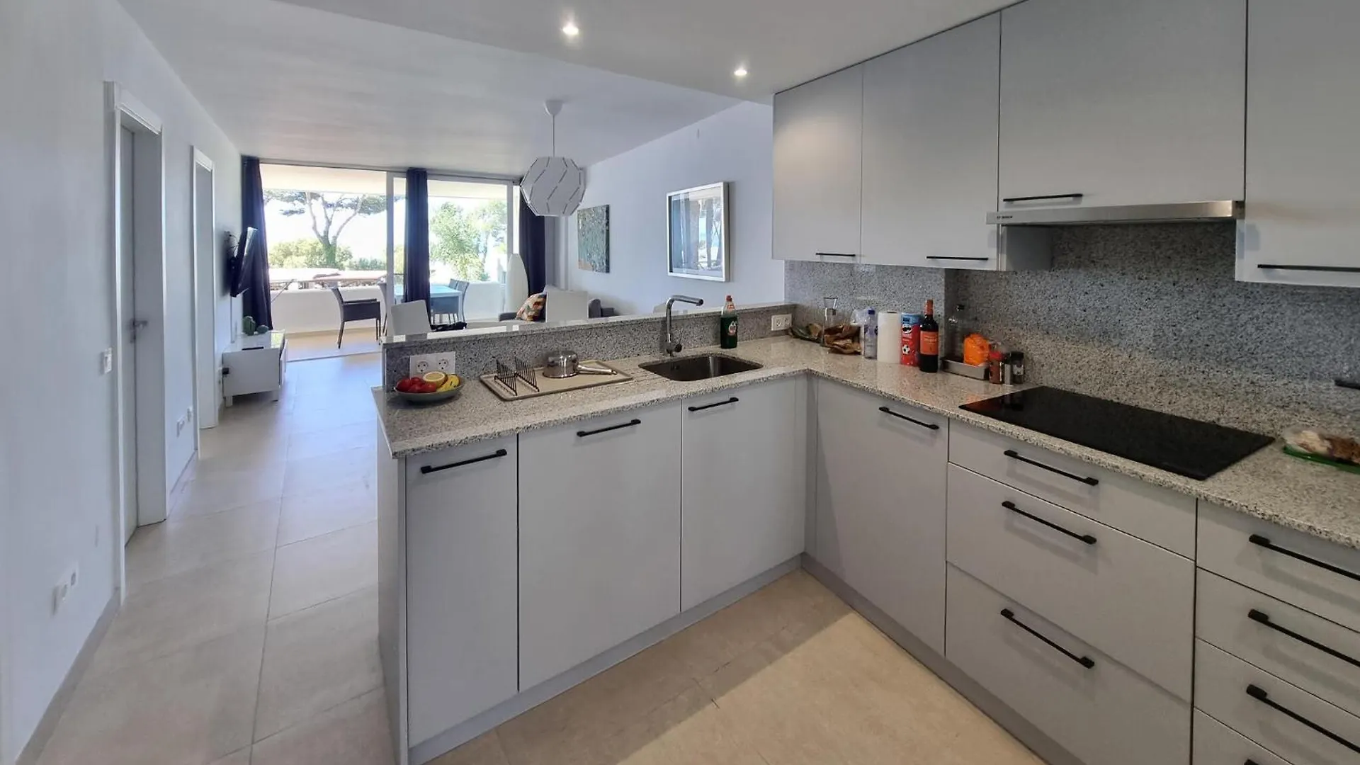 2 Bedroom Cozy Apartment In Las Lagunas De Mijas Sitio de Calahonda Spain