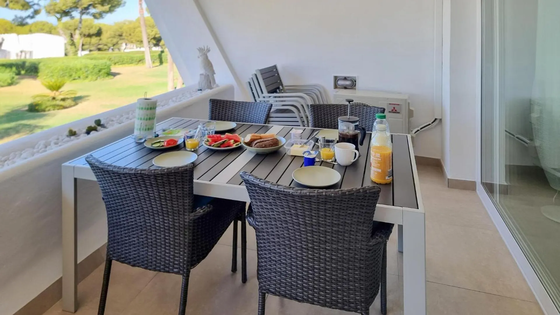 2 Bedroom Cozy Apartment In Las Lagunas De Mijas Sitio de Calahonda 0*,